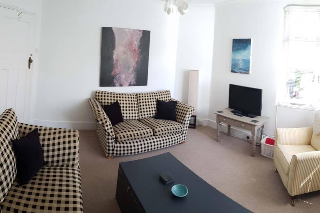 Quirky Coach House Villa Plymouth Bagian luar foto