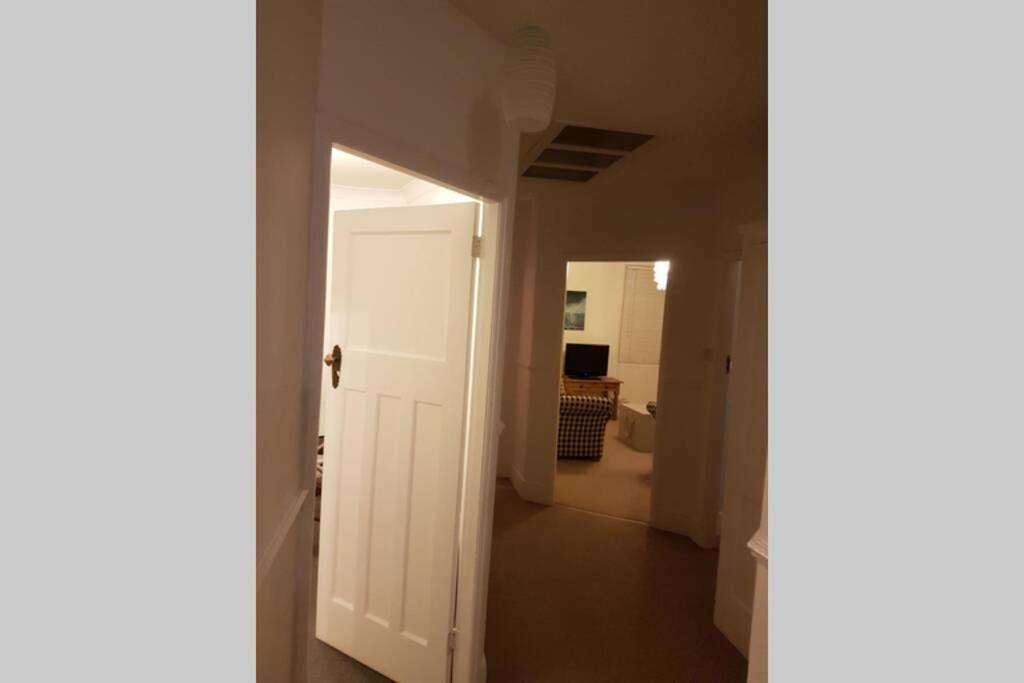 Quirky Coach House Villa Plymouth Bagian luar foto